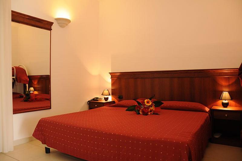 Agri Hotel Conte Salentino Sant Isidoro  Kültér fotó
