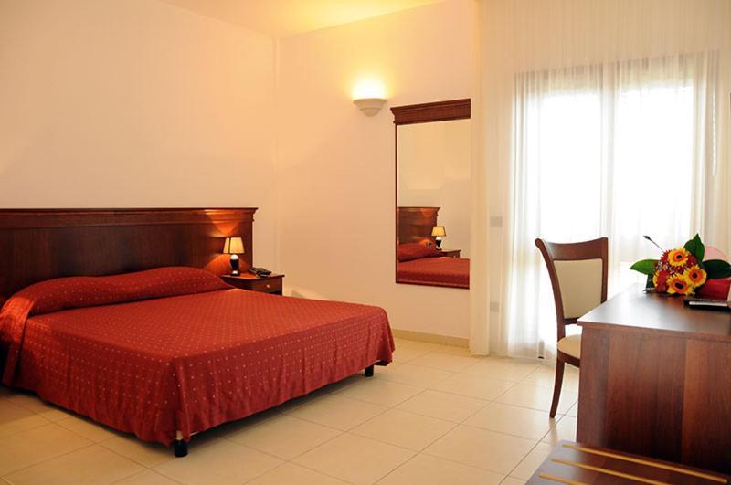 Agri Hotel Conte Salentino Sant Isidoro  Kültér fotó