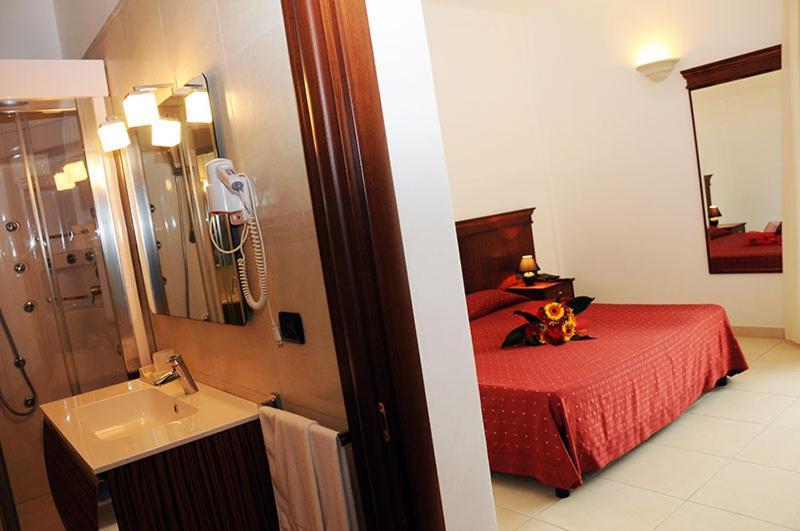 Agri Hotel Conte Salentino Sant Isidoro  Kültér fotó